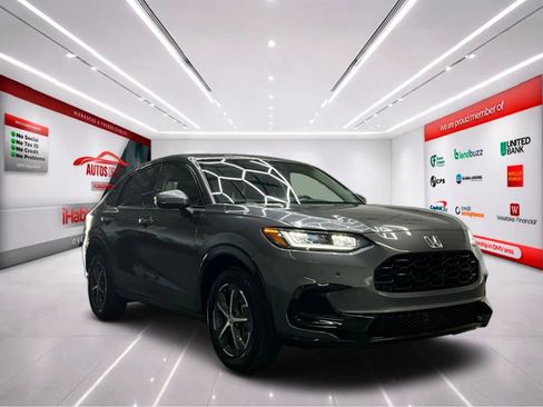 Used 2023 Honda HR-V EX-L image 2