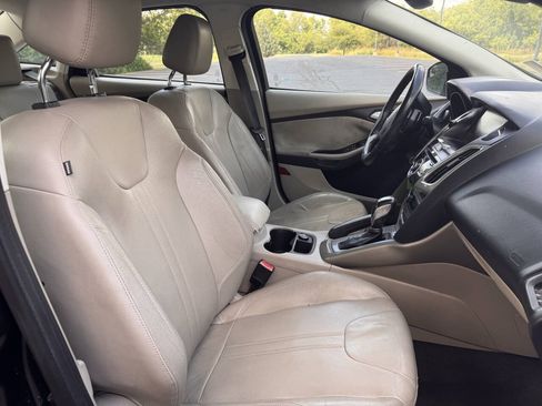 Used 2012 Ford Focus SEL FWD image 16
