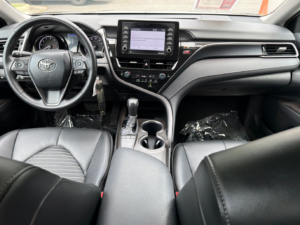 Used 2024 Toyota Camry SE FWD image 14