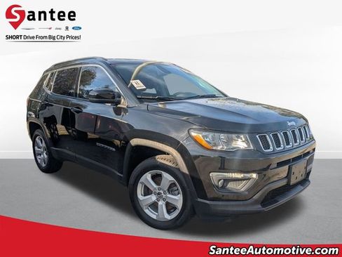 Used 2018 Jeep Compass Latitude w/ Popular Equipment Group image 1