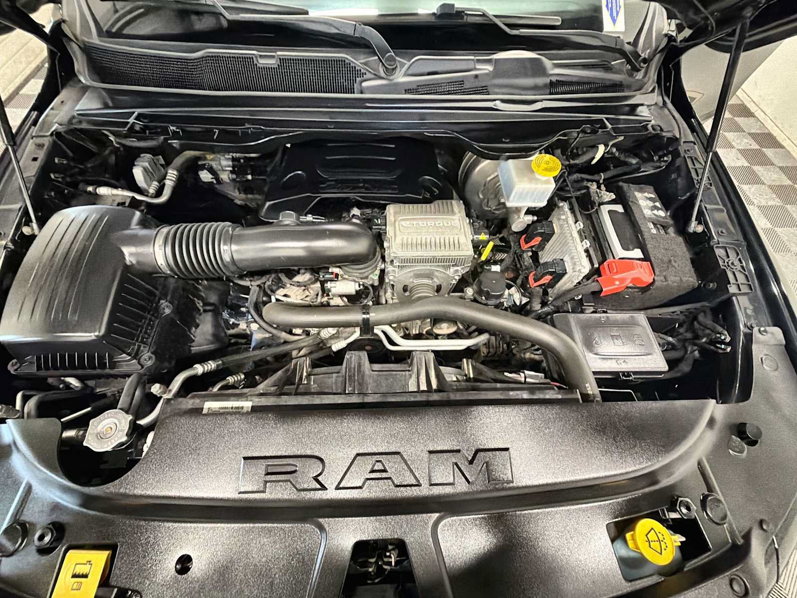 Used 2022 RAM 1500 Big Horn AWD/4WD image 17