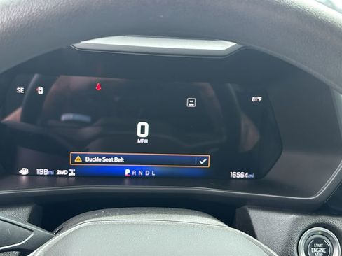 Used 2024 Chevrolet Colorado Trail Boss image 16