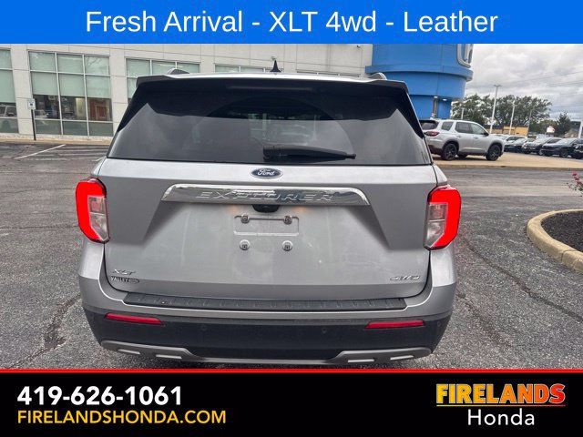 Used 2022 Ford Explorer XLT w/ Equipment Group 202A AWD/4WD image 4