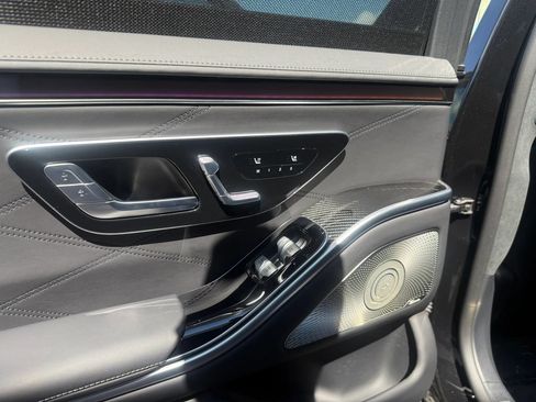 Used 2024 Mercedes-Benz S 63 AMG S w/ Carbon Fiber Exterior Package image 31
