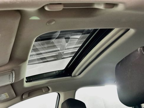 Used 2024 Honda Accord EX image 18