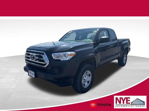 Used 2022 Toyota Tacoma SR AWD/4WD image 1