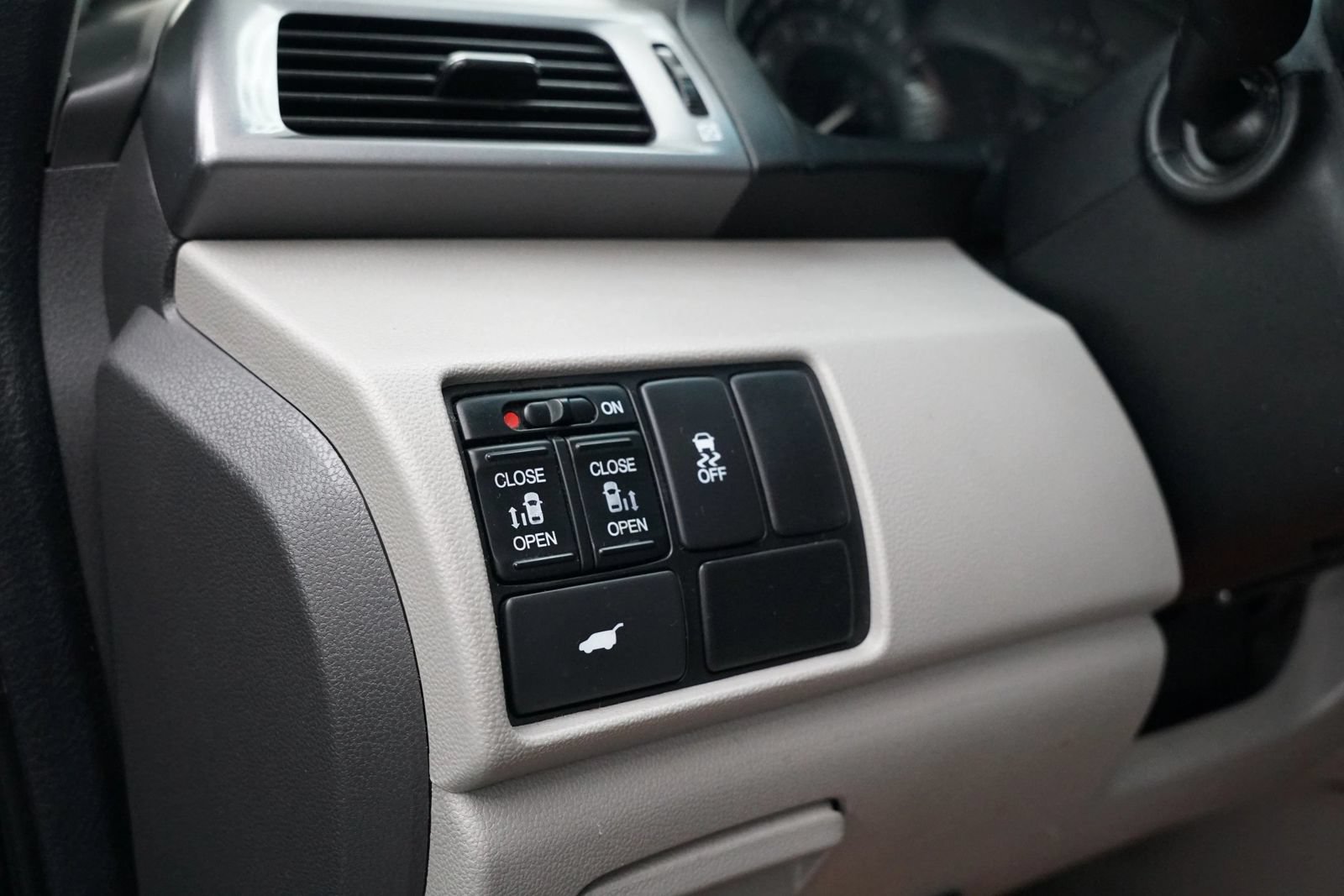 Used 2011 Honda Odyssey EX-L image 18