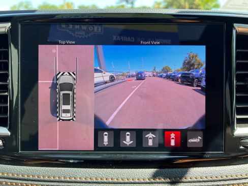 Used 2023 Chrysler Pacifica Pinnacle FWD image 50