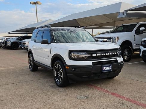Used 2023 Ford Bronco Sport Outer Banks AWD/4WD image 3