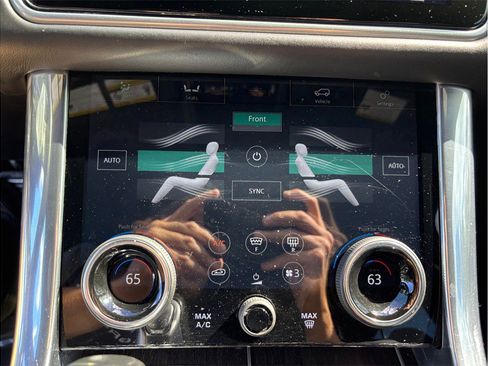 Used 2018 Land Rover Range Rover Sport HSE Dynamic image 34