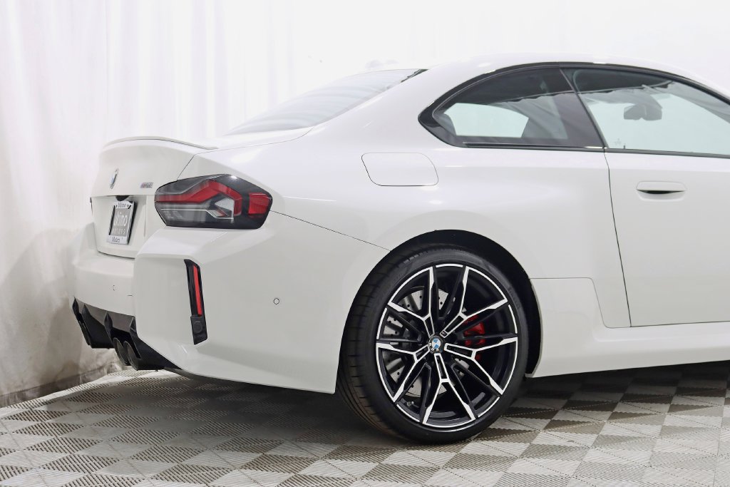 Used 2026 BMW M2 w/ Lighting Package RWD image 10