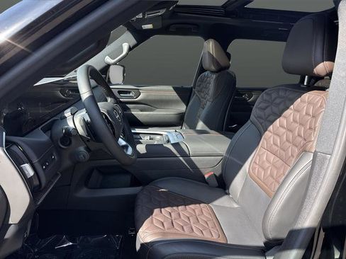 New 2026 Nissan Armada Platinum w/ Convenience Package image 4