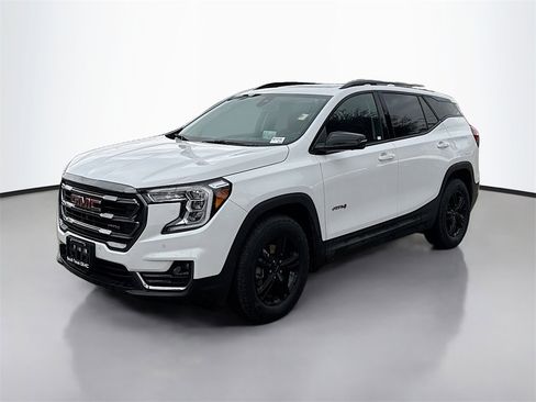 Used 2023 GMC Terrain AT4 w/ Infotainment Package II image 3