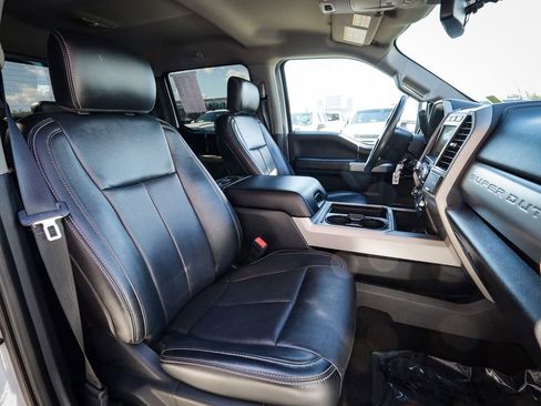 Used 2020 Ford F250 Lariat w/ Lariat Value Package AWD/4WD image 23