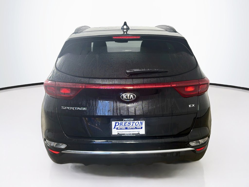 Certified 2022 Kia Sportage EX w/ EX Technology Package AWD/4WD image 6