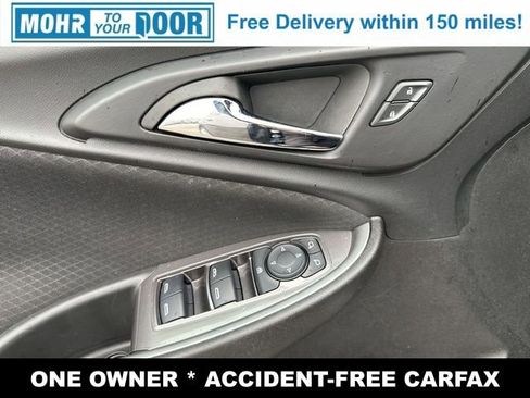 Used 2024 Chevrolet Malibu LT image 32