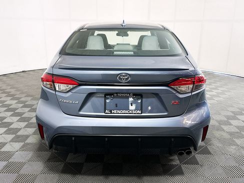 Used 2024 Toyota Corolla SE FWD image 4