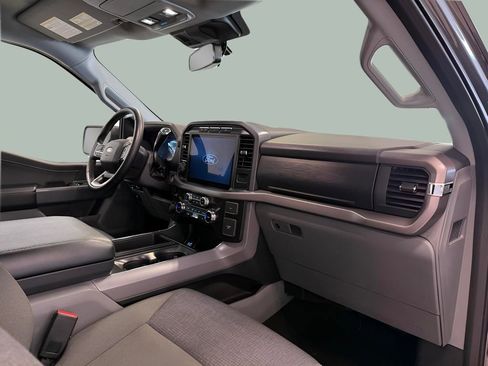 Certified 2024 Ford F150 XLT w/ Mobile Office Package image 15
