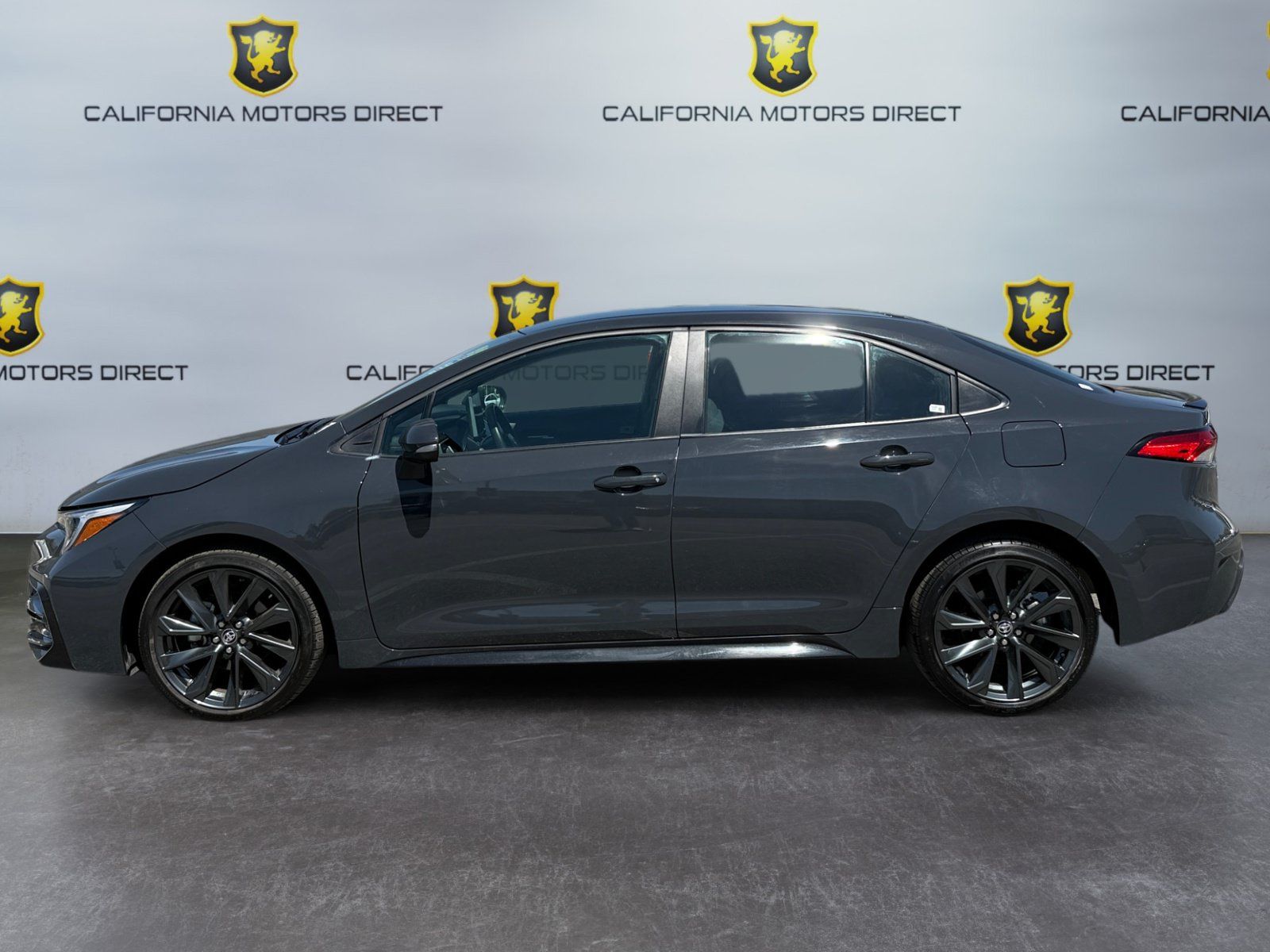 Used 2026 Toyota Corolla SE w/ SE Package FWD image 2