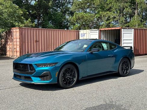 New 2026 Ford Mustang GT Premium w/ GT Performance Package RWD image 3