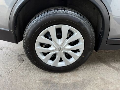 Used 2016 Nissan Rogue S AWD/4WD image 39