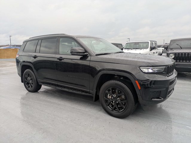 Certified 2024 Jeep Grand Cherokee L Altitude AWD/4WD image 1