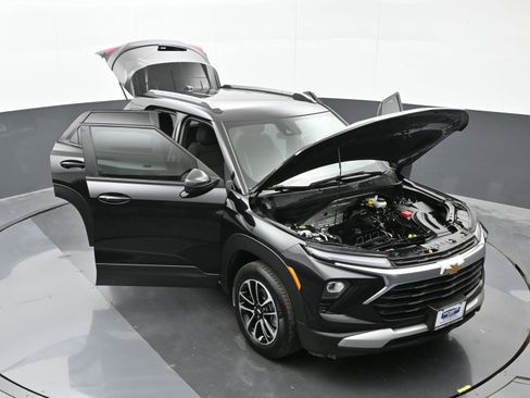 Used 2024 Chevrolet TrailBlazer LT w/ LT Cold Weather Package image 45