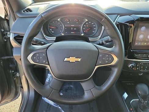 Used 2023 Chevrolet Traverse LT image 21