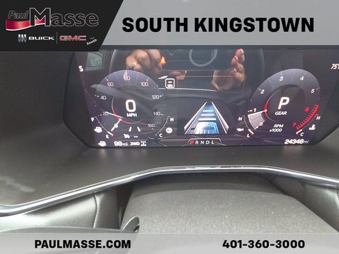 Used 2024 GMC Canyon Elevation w/ Elevation Premium Package AWD/4WD image 14