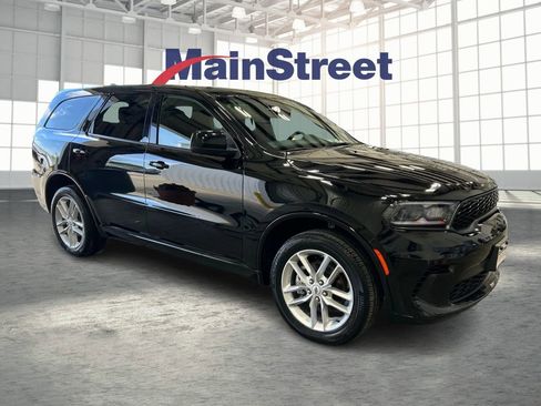 Used 2025 Dodge Durango GT AWD/4WD image 7