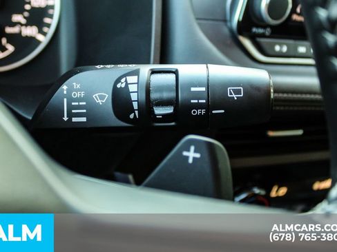 Used 2025 Nissan Rogue SV FWD image 30