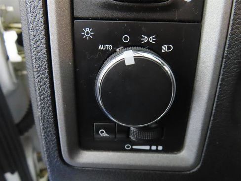 Used 2016 RAM 2500 Tradesman image 15