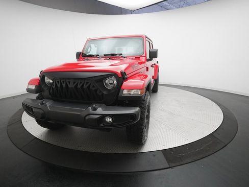 Used 2021 Jeep Gladiator Willys image 31