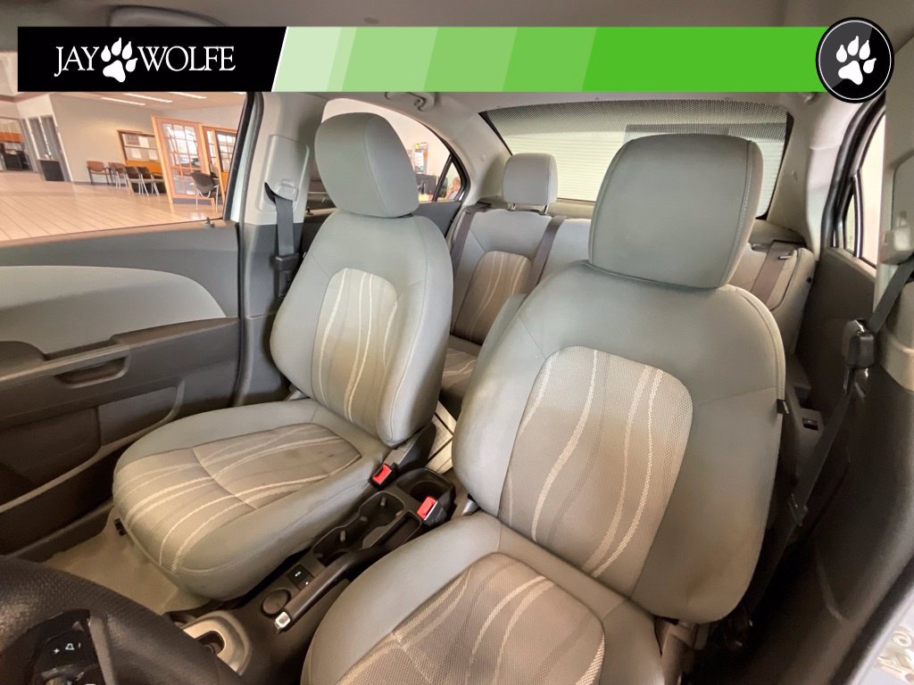 Used 2014 Chevrolet Sonic LT FWD image 10