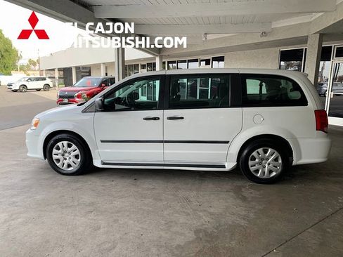 Used 2015 Dodge Grand Caravan American Value Package w/ UConnect Hands-Free Group image 6