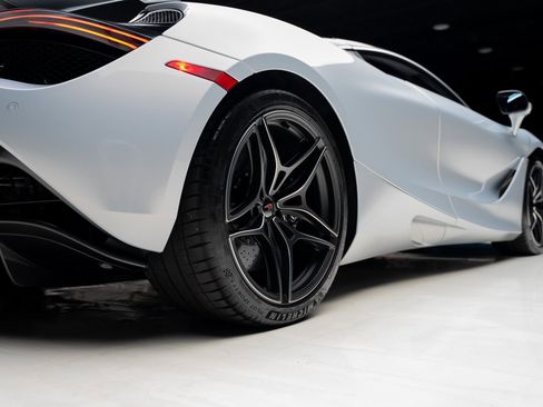 Used 2018 McLaren 720S image 63