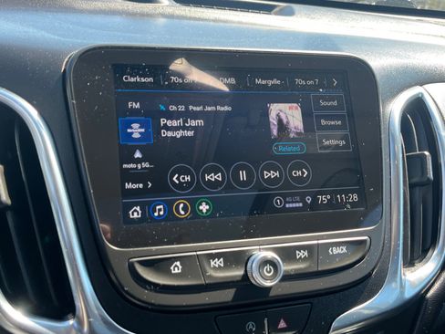 Used 2023 Chevrolet Equinox LT image 10