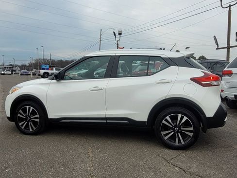 Used 2020 Nissan Kicks SR w/ SR Premium Package image 19
