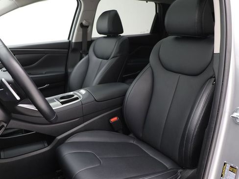 Used 2023 Hyundai Santa Fe SEL w/ Premium Package image 16