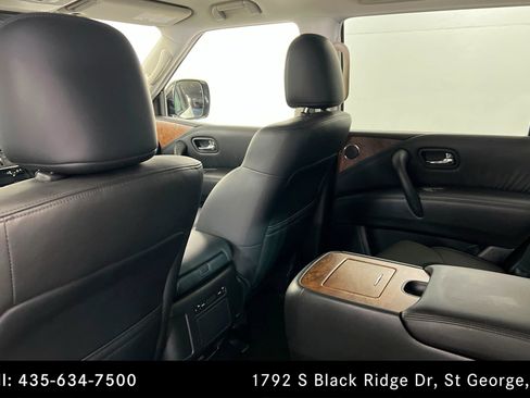 Used 2022 Nissan Armada SL w/ Captain's Chairs Package AWD/4WD image 19