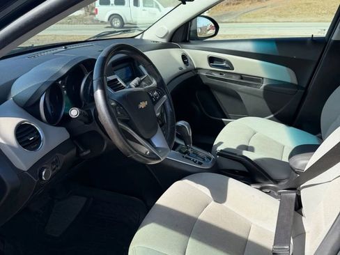 Used 2014 Chevrolet Cruze LT image 7