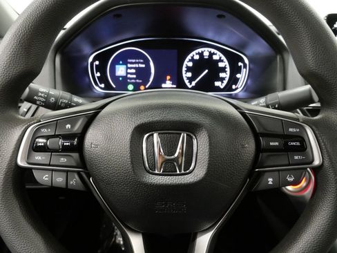 Used 2020 Honda Accord EX image 19