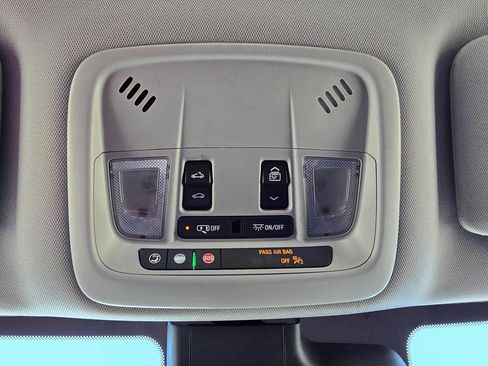 Used 2024 Chevrolet Malibu LT image 25