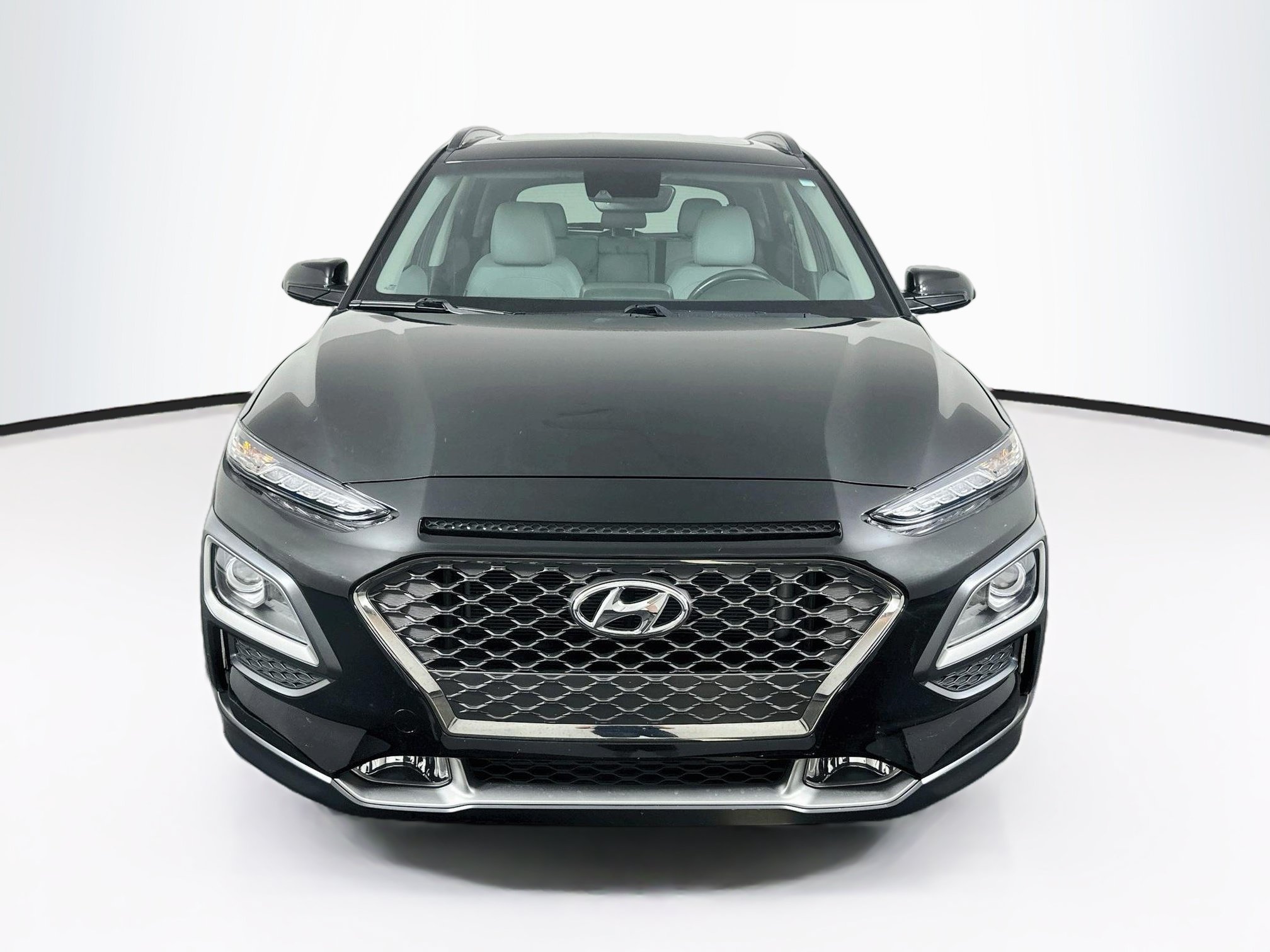 Used 2019 Hyundai Kona Limited FWD image 2