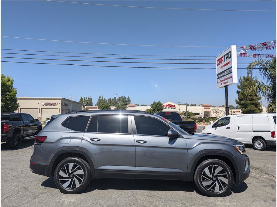 Used 2024 Volkswagen Atlas SE FWD image 4