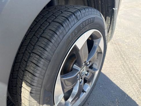 Used 2018 Honda HR-V EX image 35