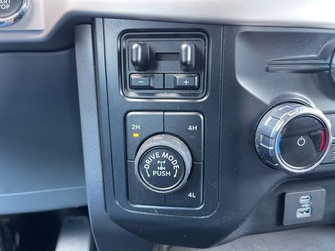 Used 2022 Ford F150 XLT w/ Equipment Group 302A High image 13