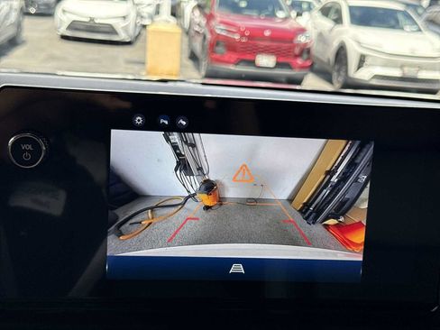 Used 2025 Honda Prologue Touring image 18
