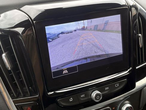 Certified 2023 Chevrolet Traverse LT image 24