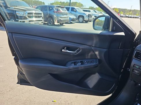 Used 2024 Nissan Sentra SV w/ All-Weather Package FWD image 29